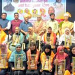 اساتذہ کو کلاسبروم میں اپنے طالب علموں کو پڑھانے دیجیے۔ حکومت سے دست بستہ اپیل : ایوب احمد نلامندو –